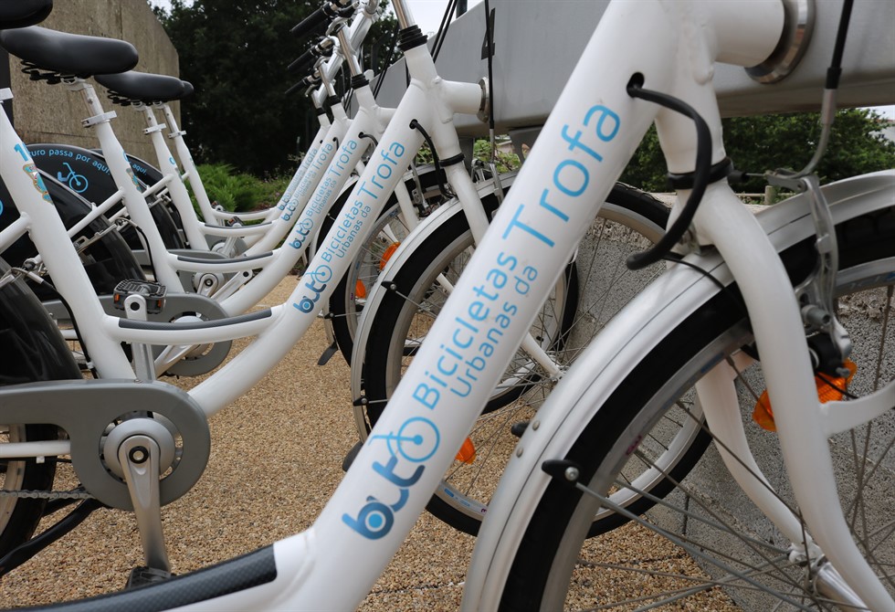 BICICLETAS URBANAS DA TROFA A PEDALAR PELO PARQUE DAS AZENHAS HÁ MAIS DE 60 DIAS