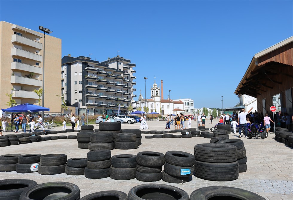 TROFA VOLTA A ASSOCIAR-SE AO DIA EUROPEU SEM CARROS