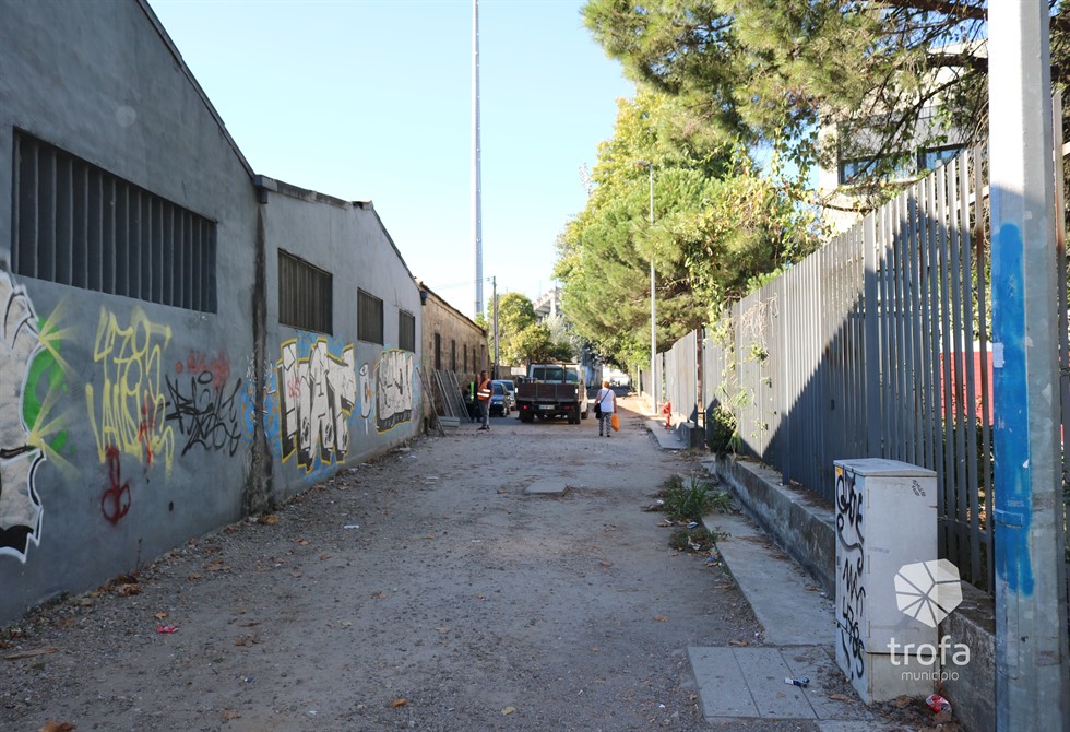 90 MIL EUROS PARA REQUALIFICAR ENVOLVENTE ESCOLA SECUNDÁRIA DA TROFA