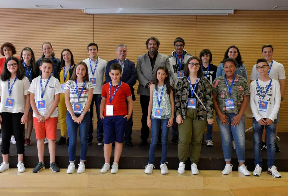 19 JOVENS TROFENSES RECEBERAM BOLSAS PARA A UNIVERSIDADE JÚNIOR 2019