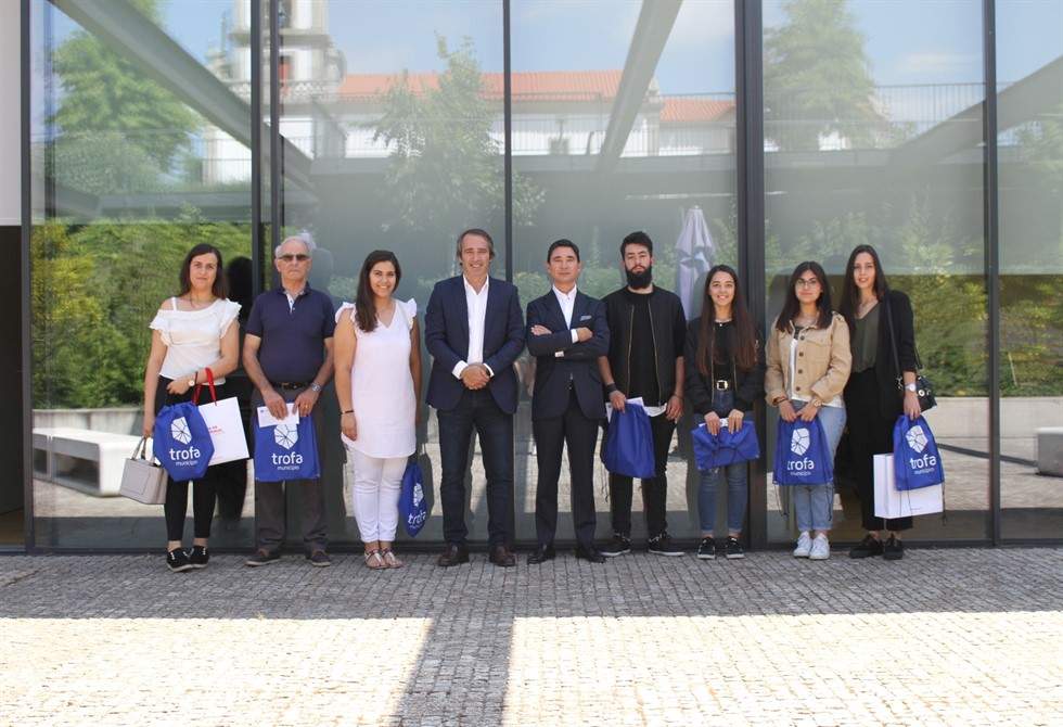 TROFA ENTREGOU BOLSAS DE ESTUDO PARA O ENSINO SUPERIOR NO VALOR DE 15 MIL EUROS 