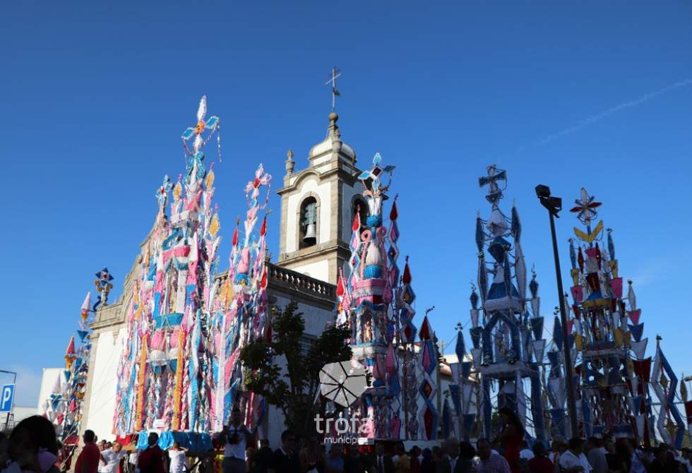 FESTA EM HONRA DE NOSSA SENHORA DAS DORES TROUXE MILHARES DE PESSOAS À TROFA 