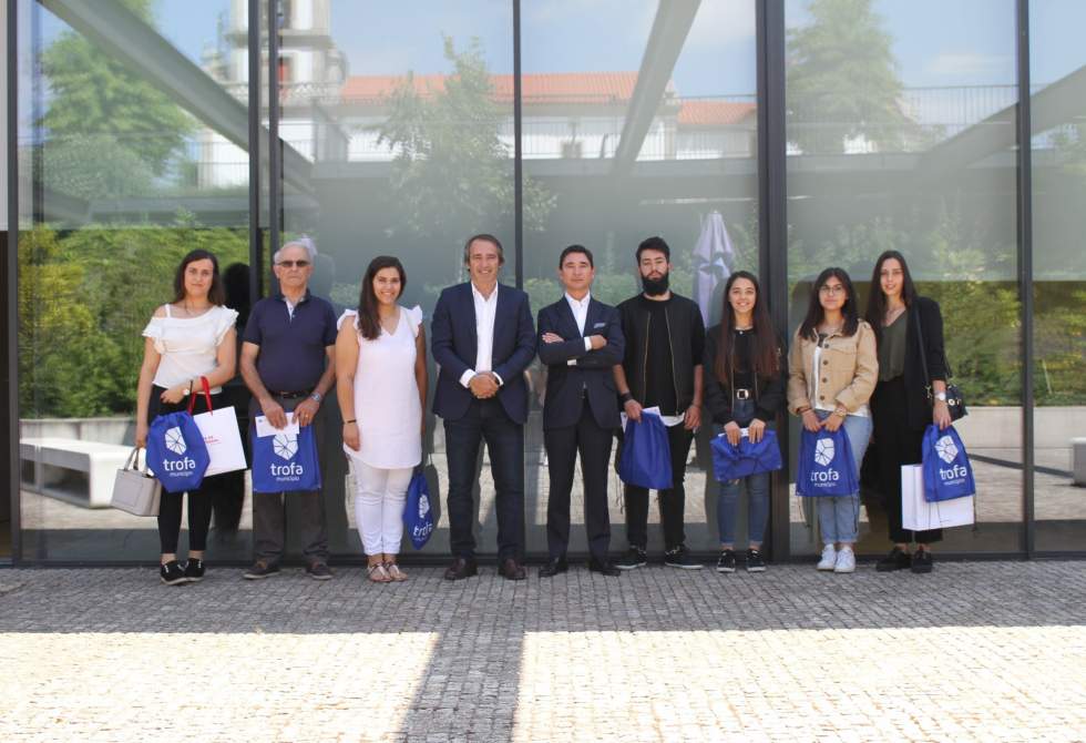 CÂMARA DA TROFA ATRIBUI BOLSAS DE ESTUDO A ALUNOS DO ENSINO SUPERIOR