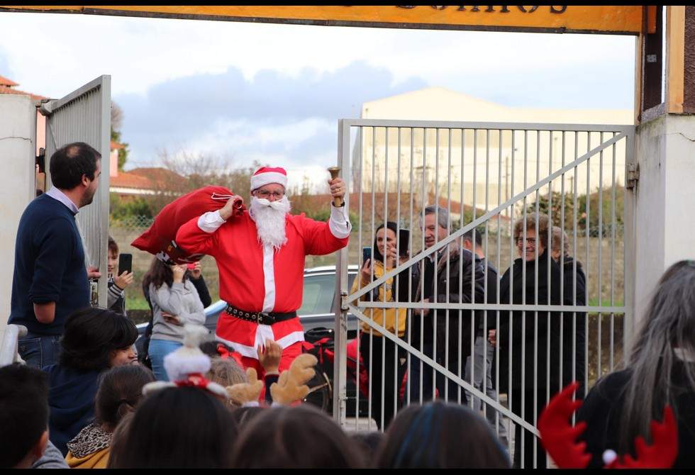 NATAL NAS ESCOLAS DA TROFA