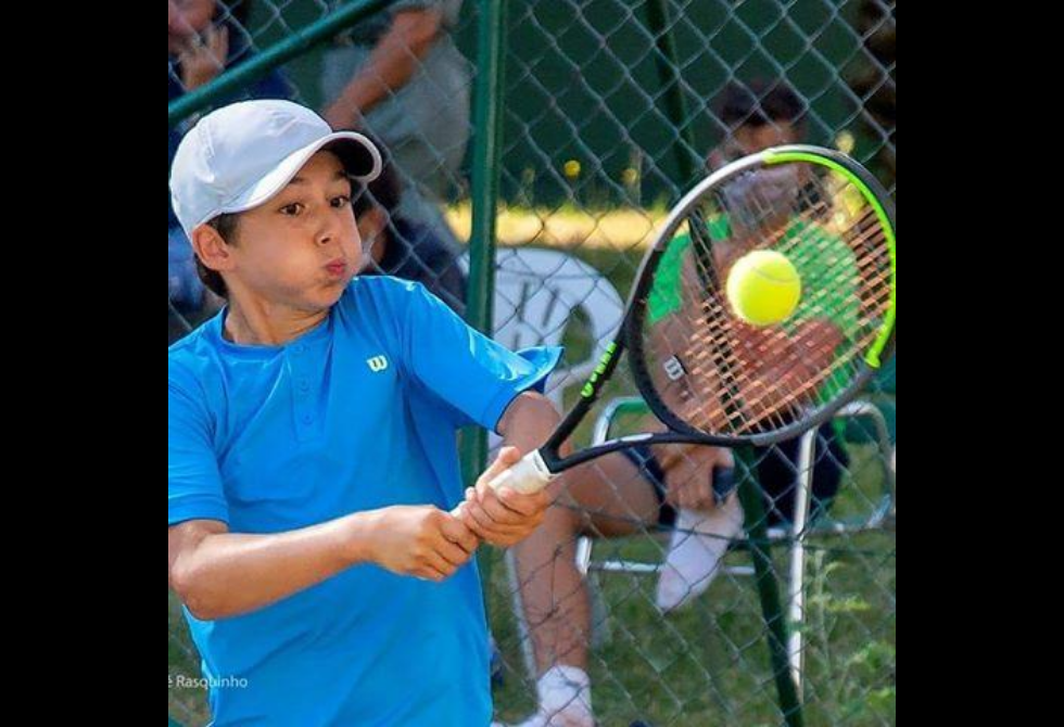 TROFENSE SALVADOR MONTEIRO SAGROU-SE CAMPEÃO NACIONAL DE TÉNIS SUB-12