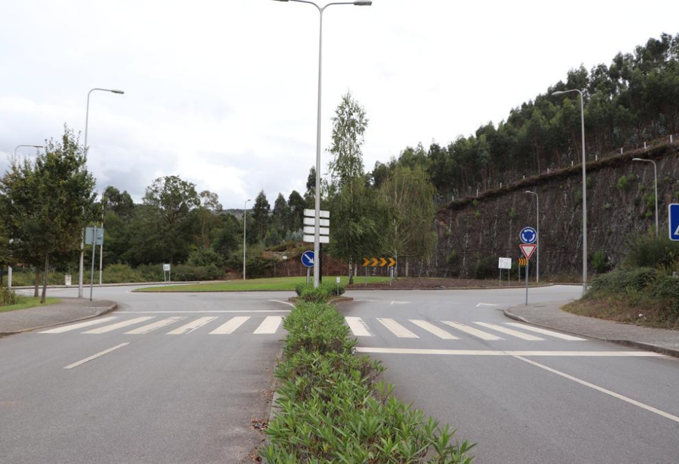 VARIANTE À ESTRADA NACIONAL 14 AVANÇA