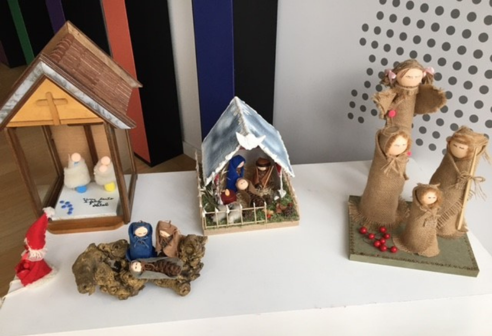 PRESÉPIOS DA ARTISTA TROFENSE GABRIELA COSTA EM EXPOSIÇÃO NA LOJA DE TURISMO DA TROFA