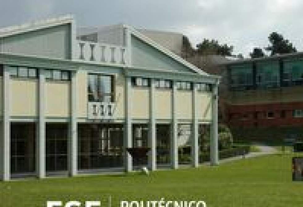 CÂMARA DA TROFA ORGANIZA SESSÃO DE ESCLARECIMENTO SOBRE O ENSINO SUPERIOR PARA ALUNOS DO 12º ANO
