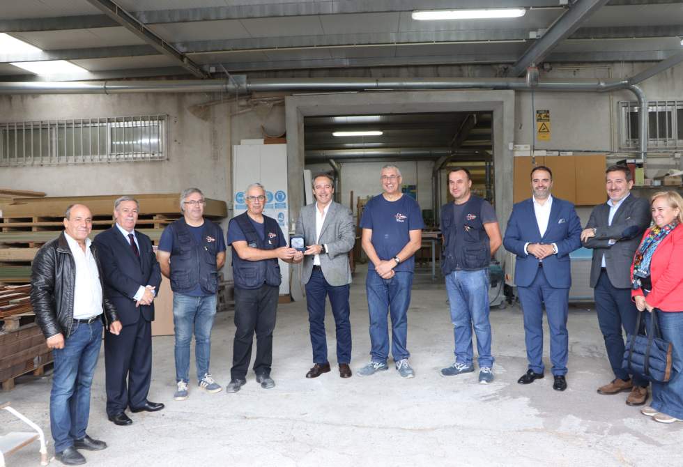 ROTEIRO DO EMPREENDEDORISMO VISITOU EMPRESAS CARPINTARIA MOREIRA MARQUES E PNEUTROFA