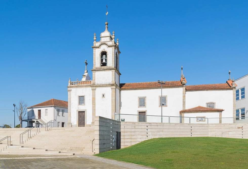 IGREJA MATRIZ DE SÃO MARTINHO DO BOUGADO REABRE À POPULAÇÃO