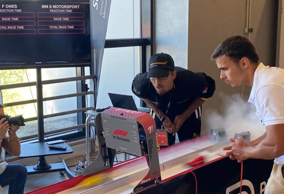 ALUNOS DO CENFIM DA TROFA PARTICIPAM NO “F1 IN SCHOOLS”