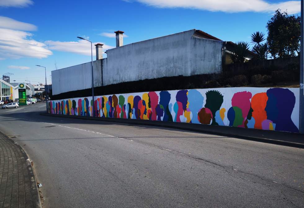 CÂMARA DA TROFA PINTOU MURAL ALUSIVO À IGUALDADE E NÃO DISCRIMINAÇÃO