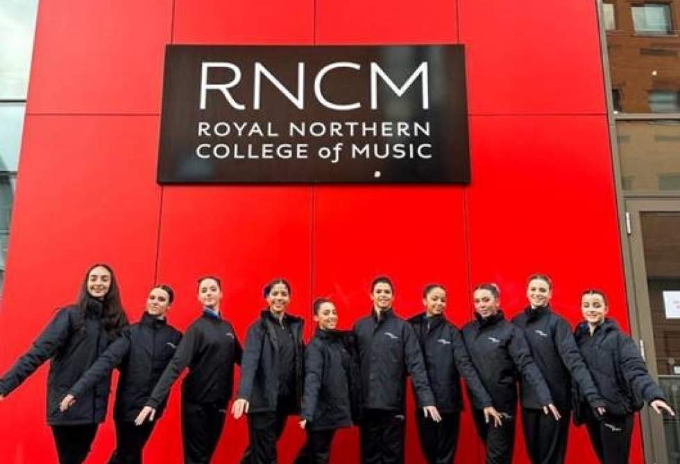 ESCOLA PASSOS DE DANÇA PREMIADA NOS INTERNATIONAL DANCE THEATRE AWARDS 2023