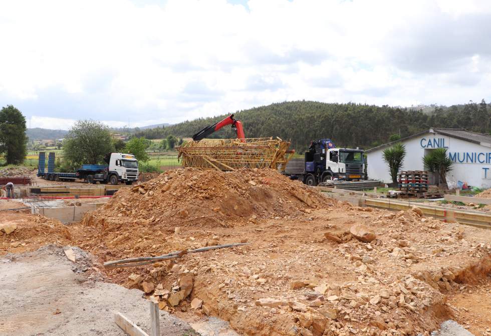 CENTRO DE RECOLHA OFICIAL DE ANIMAIS DA TROFA ESTÁ EM CONSTRUÇÃO