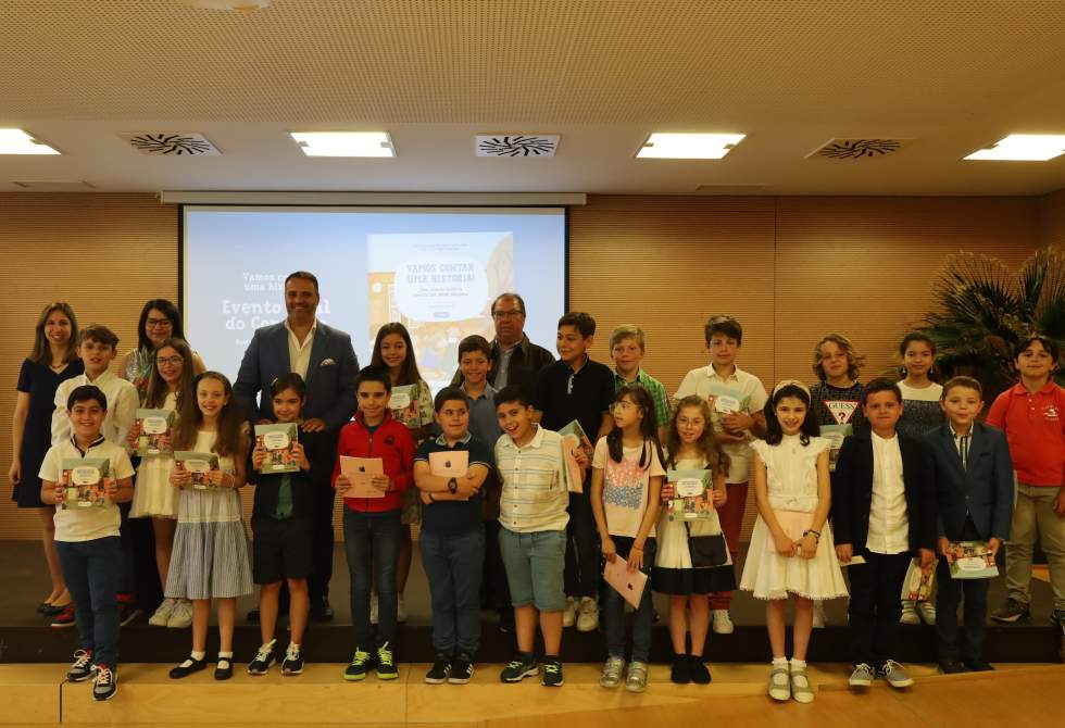 CRIANÇAS DA TROFA AUTORAS DO LIVRO VENCEDOR DO CONCURSO NACIONAL “VAMOS CONTAR UMA HISTÓRIA”