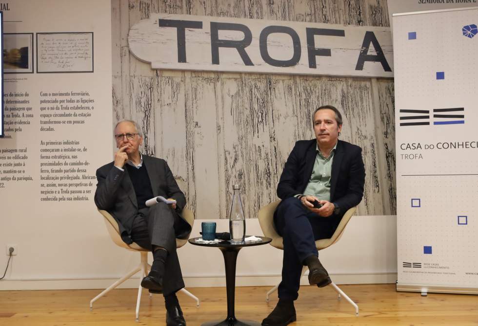 JOSÉ MANUEL FERNANDES ABRIU A EDIÇÃO DE 2024 DE “UMA VIAGEM NO TEMPO COM…” NA CASA DO CONHECIMENTO DA TROFA