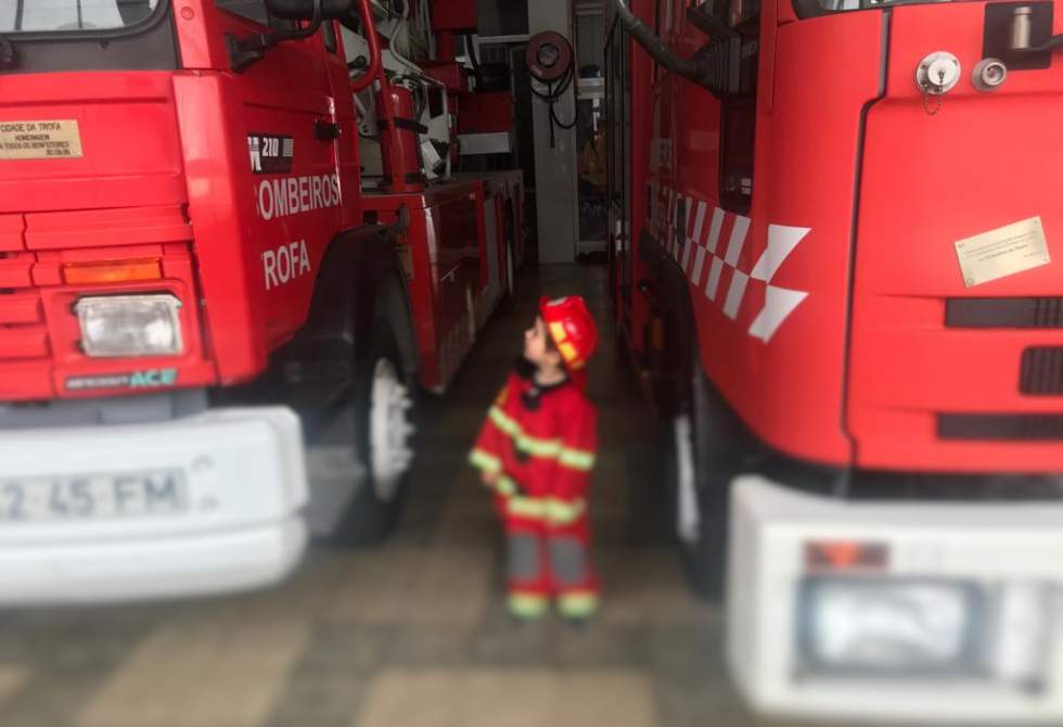 CÂMARA MUNICIPAL DA TROFA VAI LEVAR 900 CRIANÇAS A CONHECER O QUARTEL DOS BOMBEIROS VOLUNTÁRIOS 