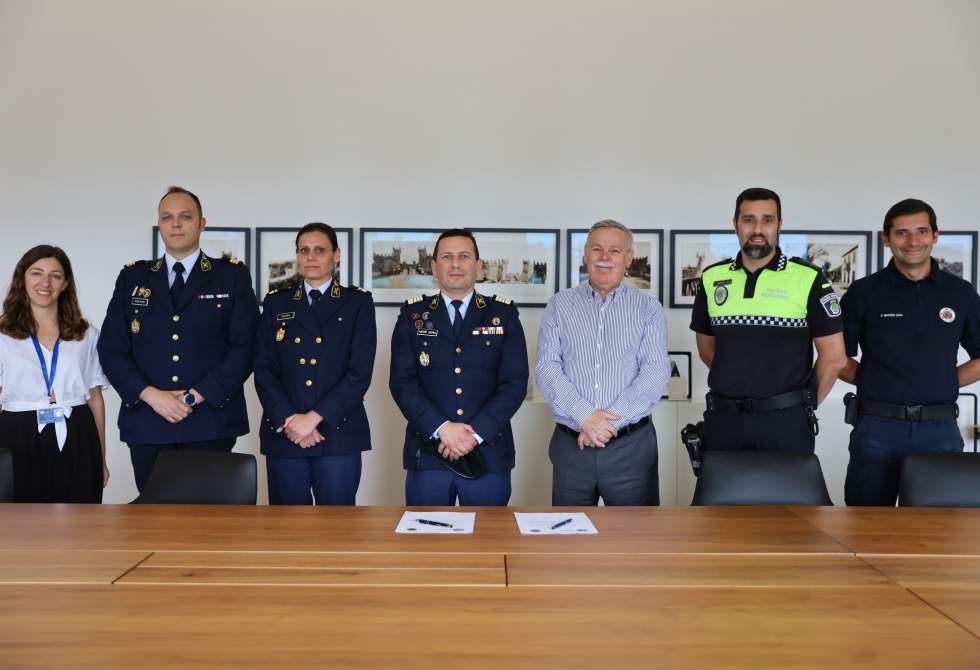 MUNICÍPIO DA TROFA E GNR ASSINAM PROTOCOLO DE COOPERAÇÃO PARA REFORÇO DA VIGILÂNCIA FLORESTAL