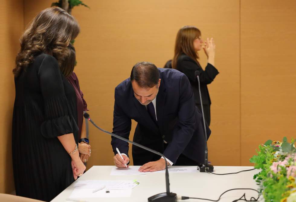 SÉRGIO ARAÚJO TOMOU POSSE COMO PRESIDENTE DA CÂMARA MUNICIPAL DA TROFA